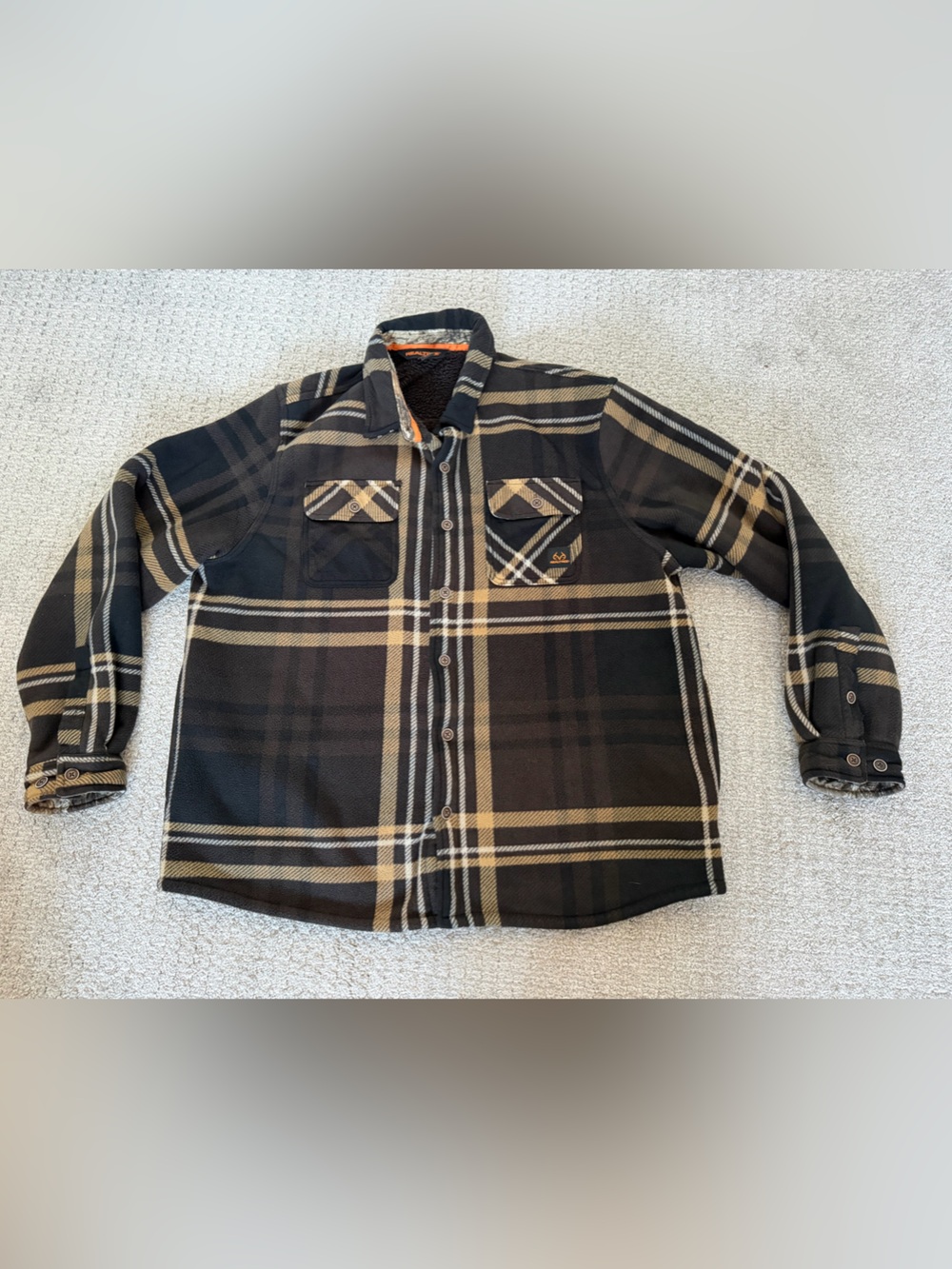 Realtree Black and Tan Plaid Button-Front Shirt Jacket